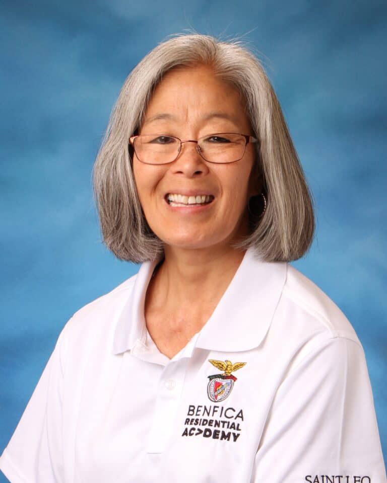 Faculty_Vonada_Rebecca